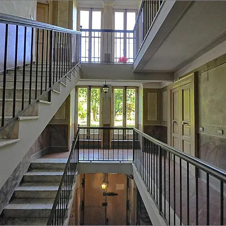 Anthea سورينتو