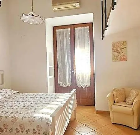 Anthea Bed & Breakfast 4*