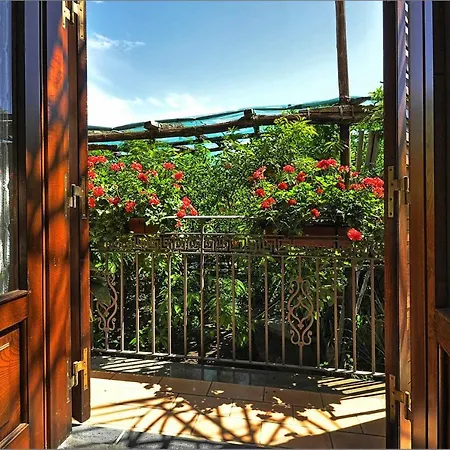 Anthea Bed and Breakfast 4*